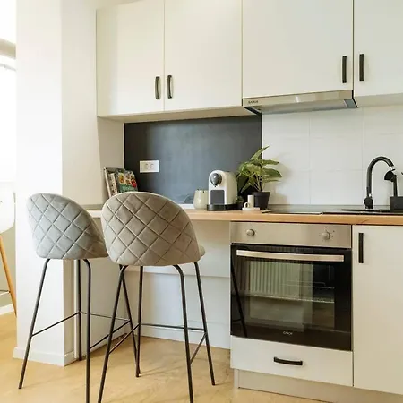 Genesis - Sala Palatului Apartament Bucureşti