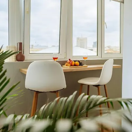 Genesis - Sala Palatului Apartament Bucureşti